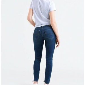 Levi’s 541 High Rise Dark Blue Denim Jeans